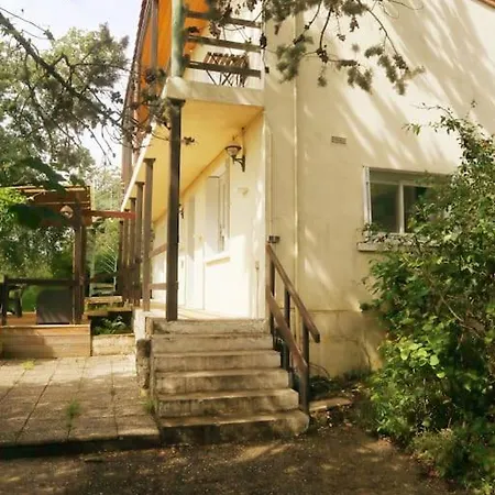 Le Petit Rhodier Apartment
